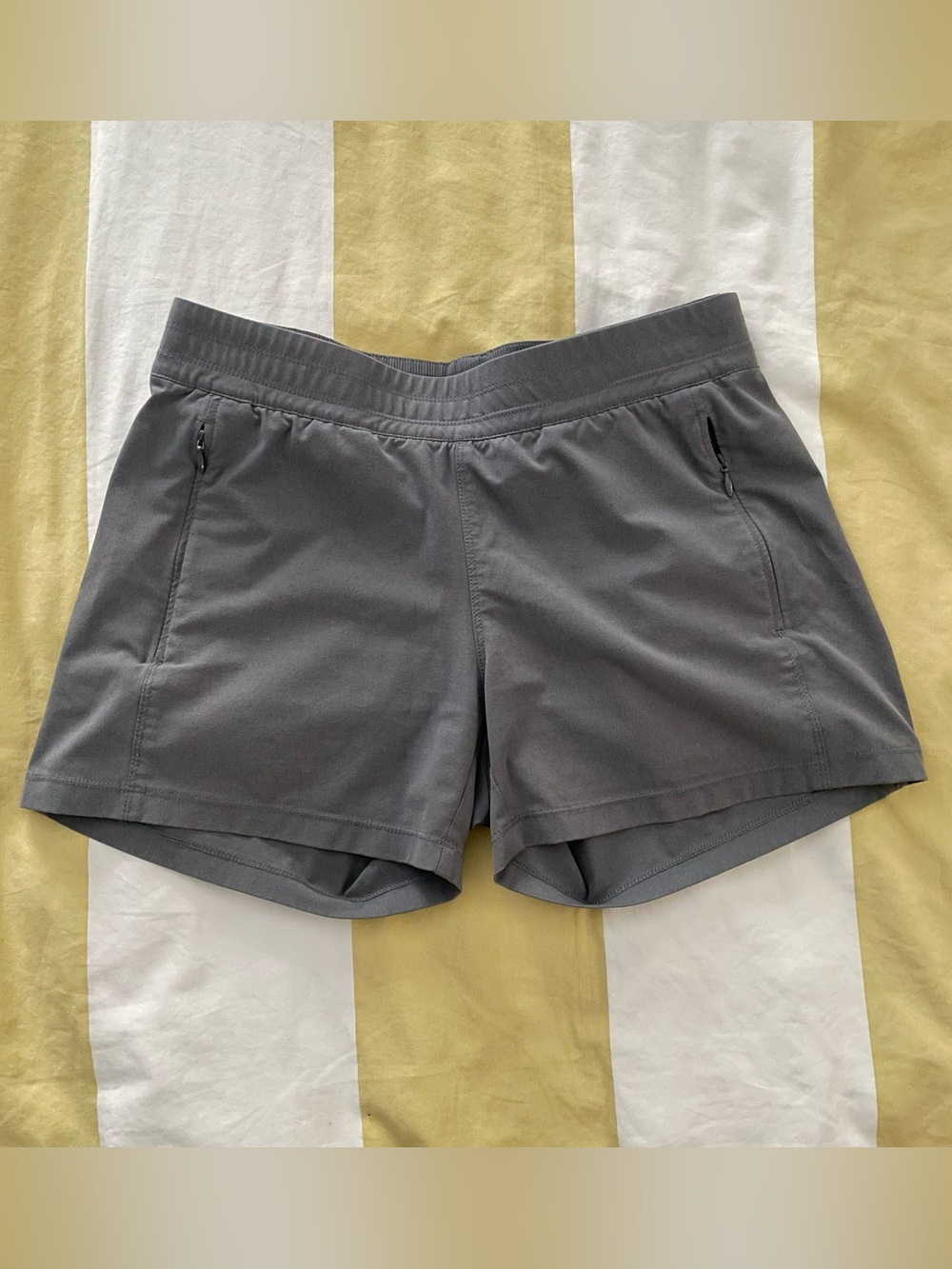 Kuhl Women’s Freeflex Shorts in Flint XS